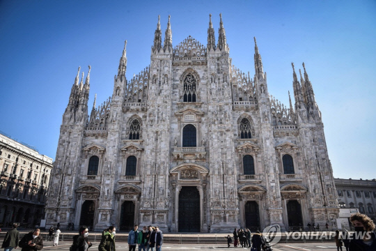 이탈리아, 중국 반발 불구 북부 도시 밀라노에 대만 대표처 개소. 이탈리아 밀라노 대성당[EPA 연합뉴스 자료사진]